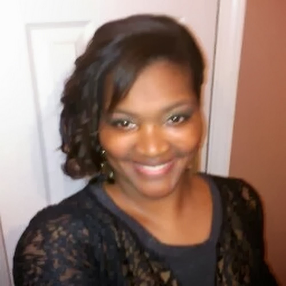 Meet your Posher, Paula